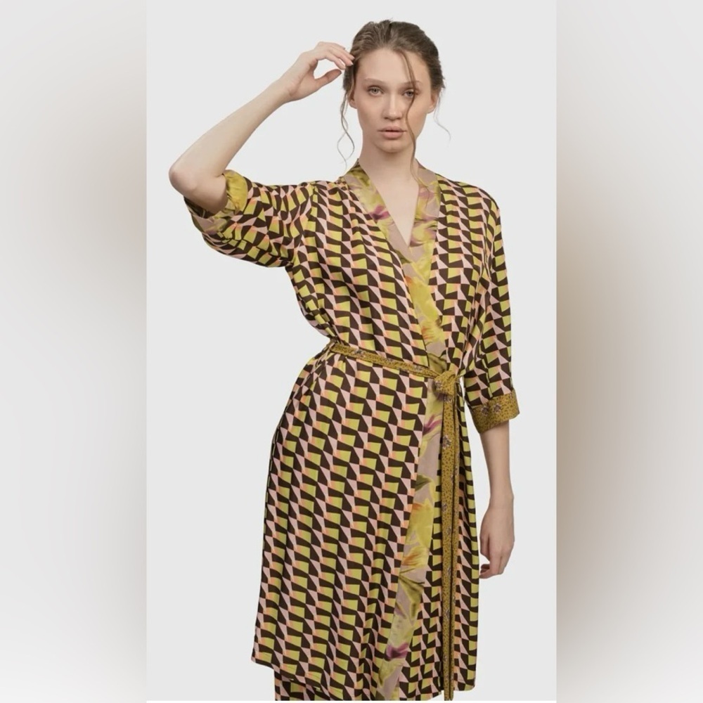 NWT ALEMBIKA GODARD SMOKING JACKET, GEOMETRIC